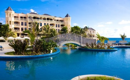 Beachfront All-Inclusive Resorts: Must-Visit Spots in Barbados and the Dominican Republic